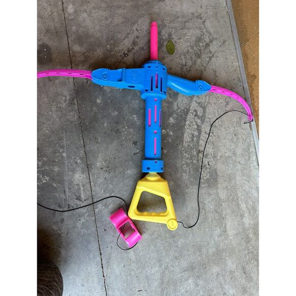 VINTAGE 1991 Nerf Kenner Bow & N Arrow Only pink and blue yellow toy READ Descr - Picture 2 of 4